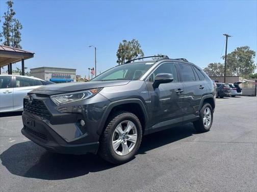 2019 Toyota RAV4 Hybrid XLE