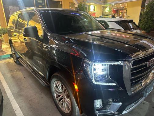 2021 GMC Yukon XL SLT