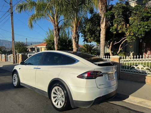 2016 Tesla Model X P100D