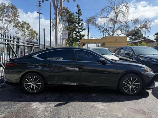 2023 Lexus ES 350 Base
