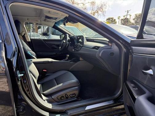 2023 Lexus ES 350 Base
