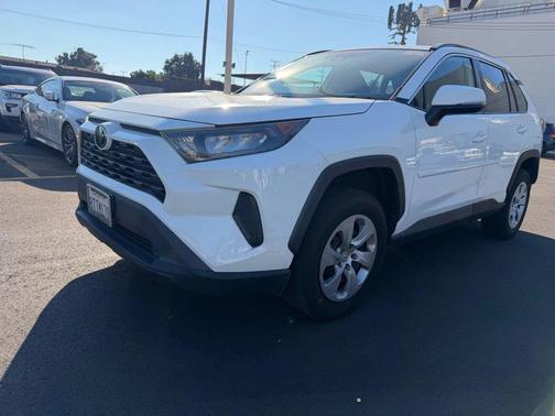 2021 Toyota RAV4 LE