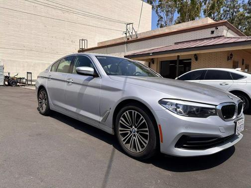 2019 BMW 530e iPerformance