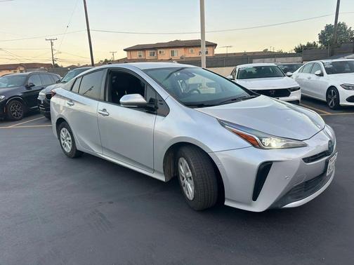 2019 Toyota Prius LE