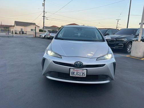 2019 Toyota Prius LE