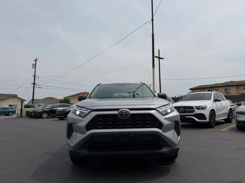 2023 Toyota RAV4 Hybrid LE