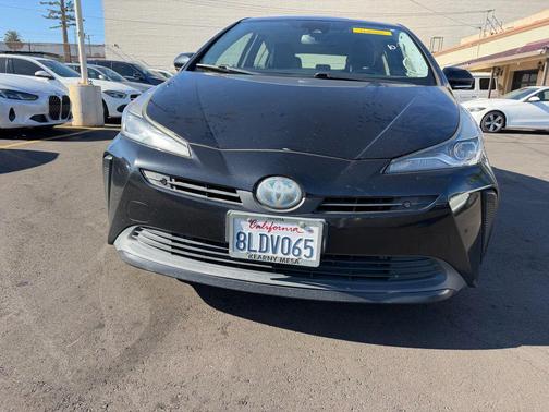 2019 Toyota Prius LE