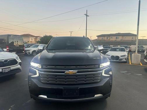 2023 Chevrolet Suburban Premier