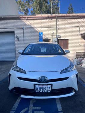 2019 Toyota Prius LE