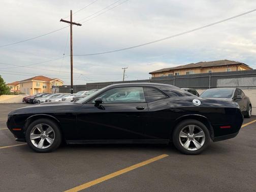 2015 Dodge Challenger SXT