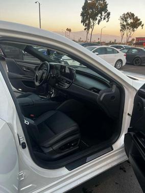 2022 Lexus ES 300h Base