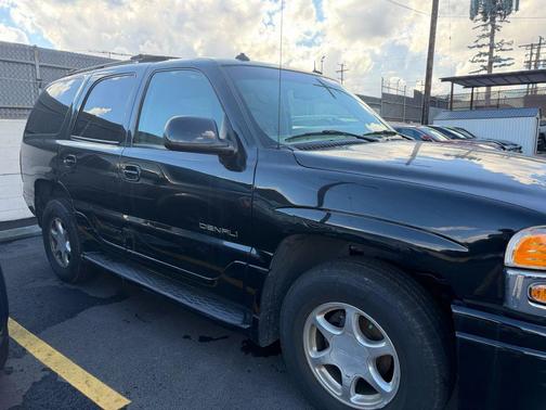 2003 GMC Yukon Denali