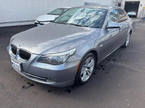 2010 BMW 528 528i Sedan 4D