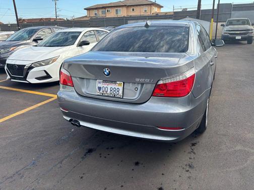 2010 BMW 528 528i Sedan 4D