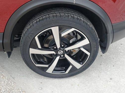 2020 Nissan Rogue Sport SL