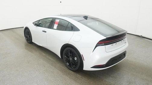 2025 Toyota Prius L