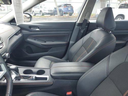 2022 Nissan Altima SR FWD