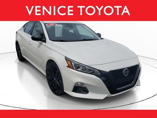 2022 Nissan Altima SR FWD