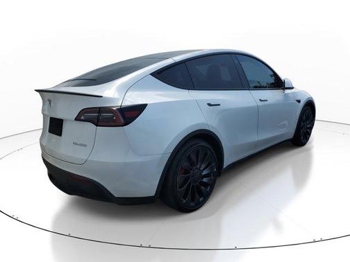 2022 Tesla Model Y Performance Dual Motor All-Wheel Drive