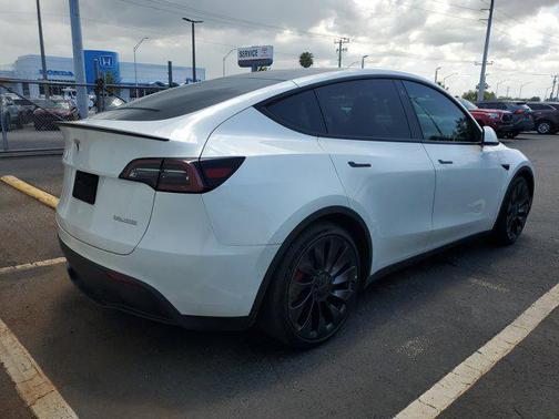 2022 Tesla Model Y Performance Dual Motor All-Wheel Drive