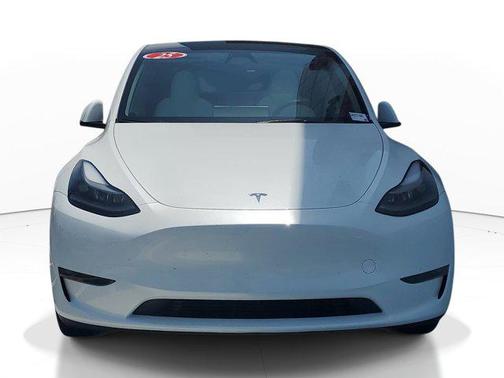 Pearl White Multi-Coat 2025 Tesla Model Y Long Range Dual Motor All-Wheel Drive