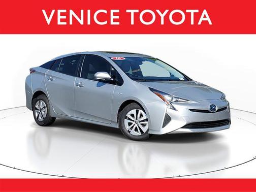 2016 Toyota Prius Three