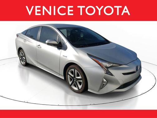 2016 Toyota Prius Four Touring