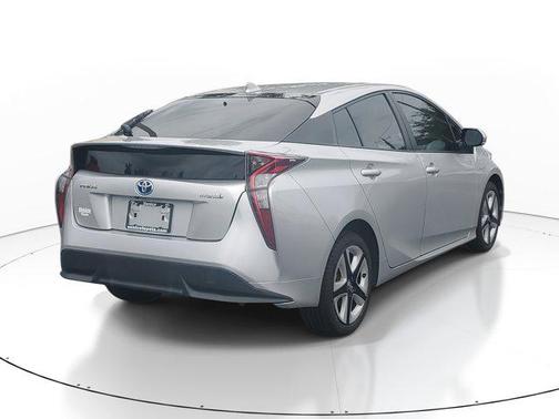 2016 Toyota Prius Four Touring