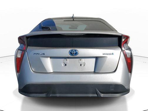 2016 Toyota Prius Four Touring