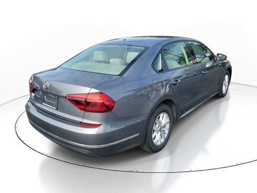 2018 Volkswagen Passat 2.0T S