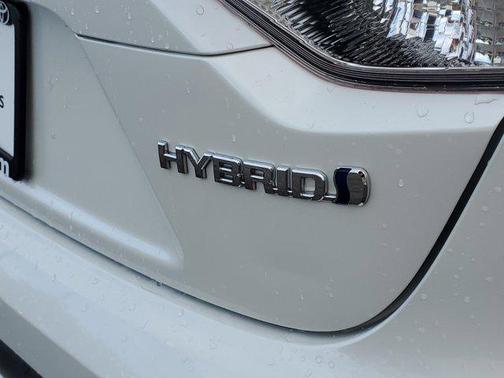 2022 Toyota Corolla Hybrid SE