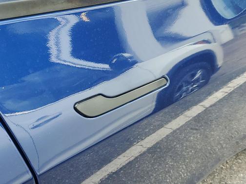 Deep Blue Metallic 2022 Tesla Model Y Long Range Dual Motor All-Wheel Drive