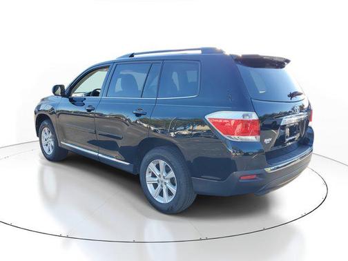 2011 Toyota Highlander SE