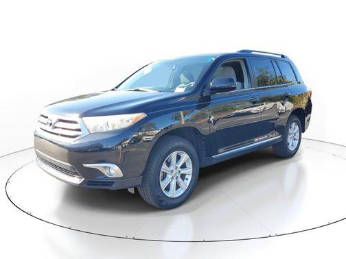 2011 Toyota Highlander SE