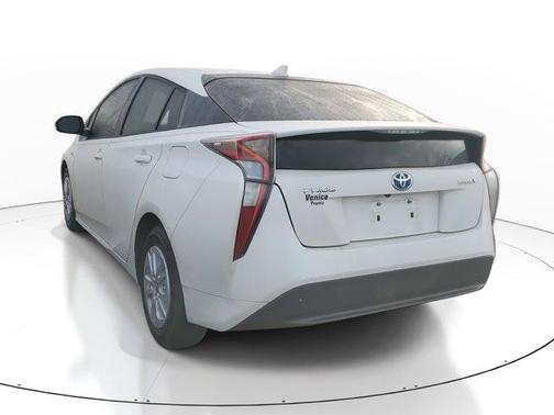 2017 Toyota Prius One
