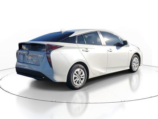 2017 Toyota Prius One