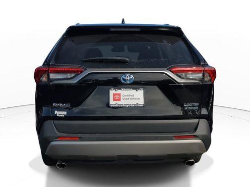 2022 Toyota RAV4 Hybrid SE