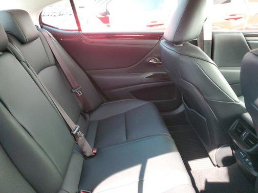 2019 Lexus ES 350 Base