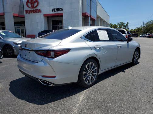 2019 Lexus ES 350 Base