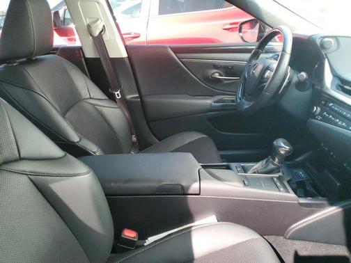 2019 Lexus ES 350 Base