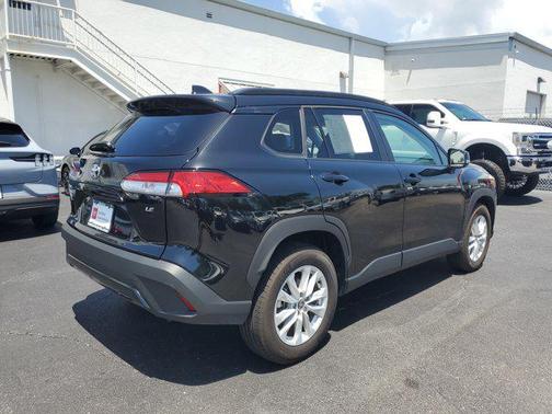 2022 Toyota Corolla Cross LE