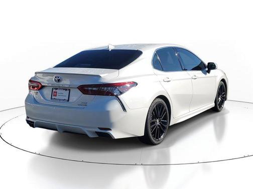 2024 Toyota Camry Hybrid SE