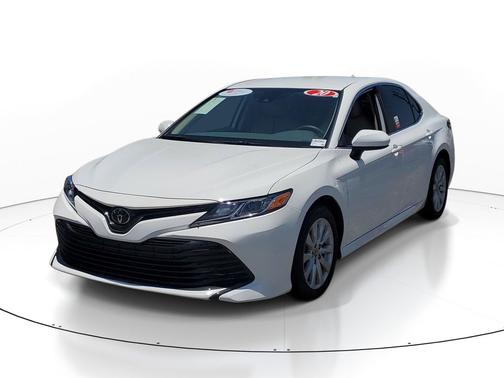 Super White 2020 Toyota Camry LE