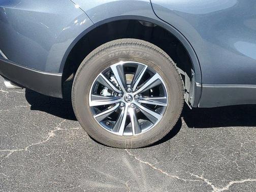 2022 Toyota Venza LE