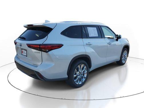 2023 Toyota Highlander Hybrid Limited