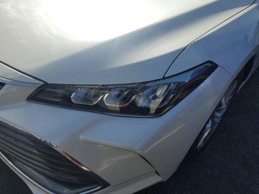 2021 Toyota Avalon XLE