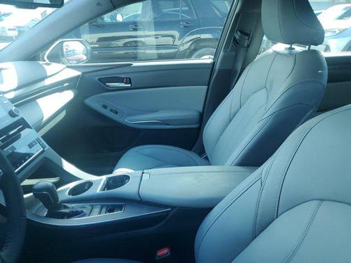 2021 Toyota Avalon XLE