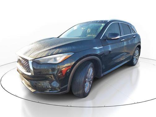 2023 INFINITI QX50 LUXE