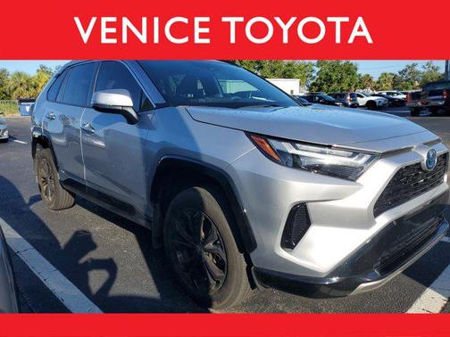 2024 Toyota RAV4 Hybrid SE