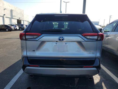 2024 Toyota RAV4 Hybrid SE